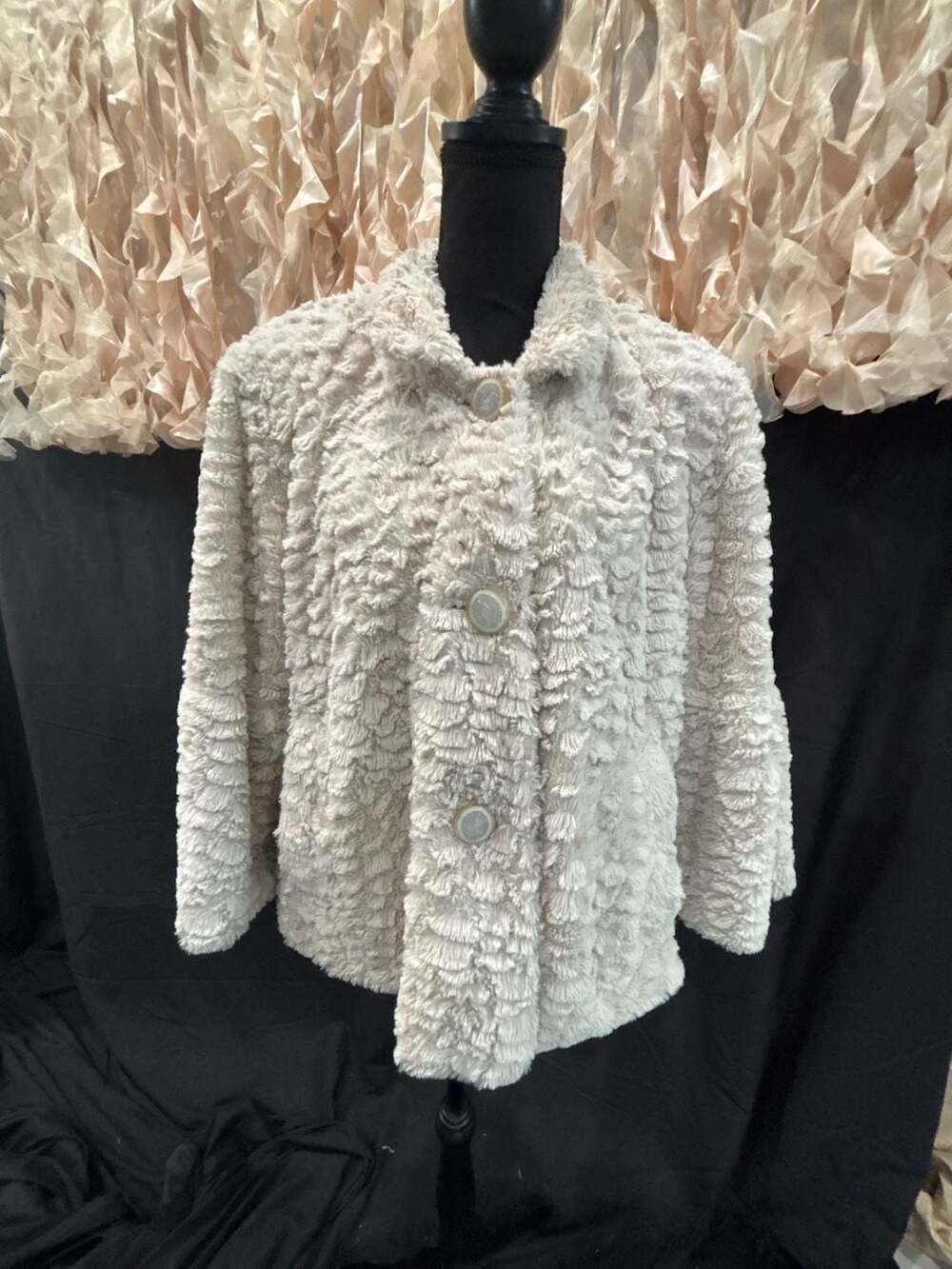 Scandinavian Faux Fur Women's Textured Button-Up Jacket